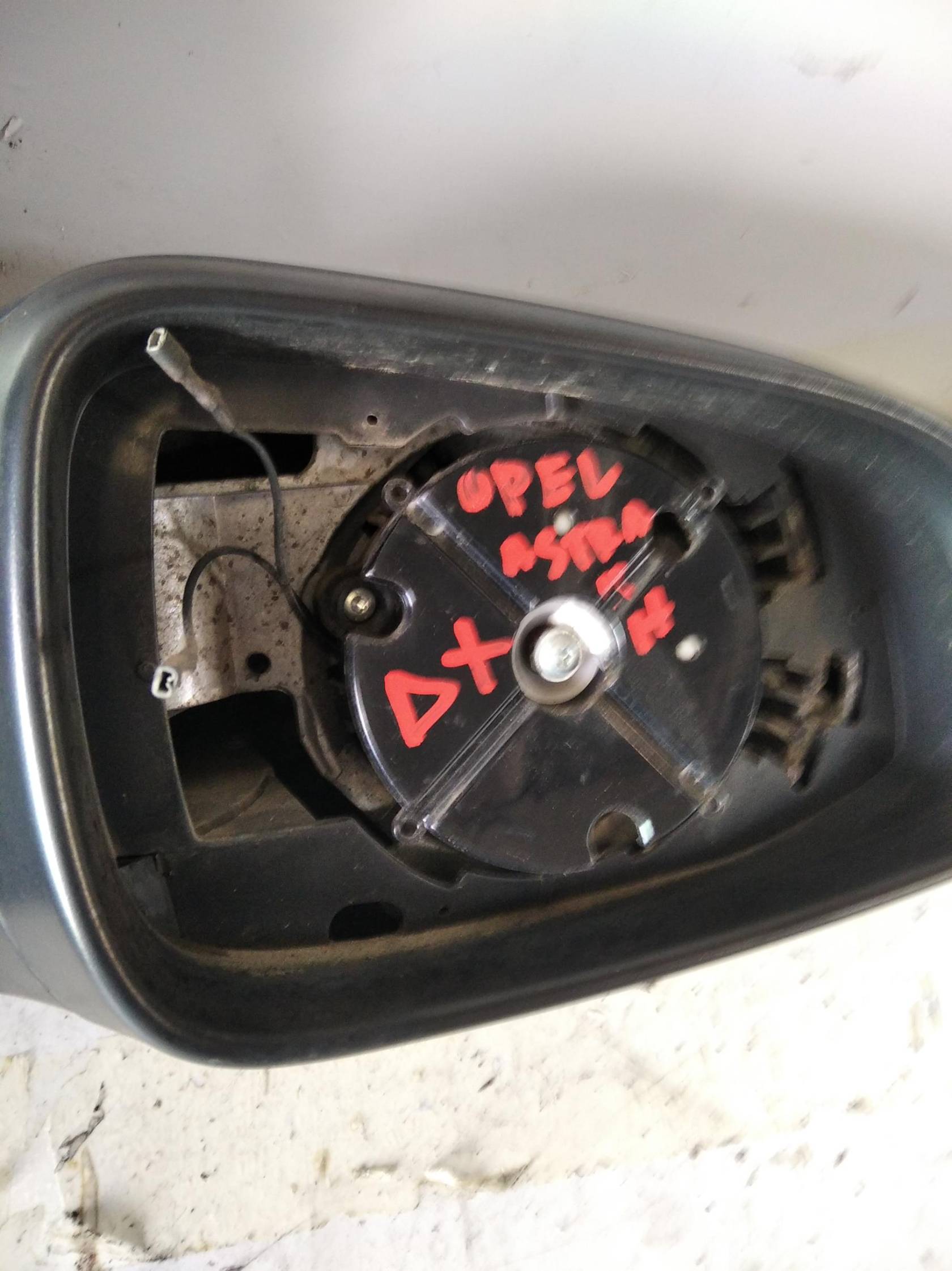 Retrovisore est. dx.